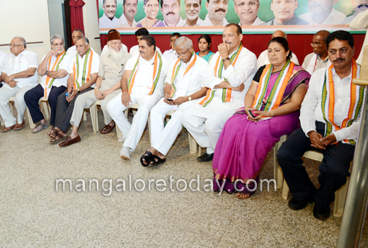 Congress felicitates victorious Panchayat members 1